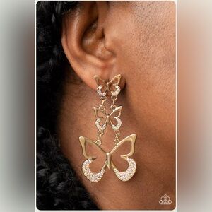 Flamboyant Flutter Gold Earrings